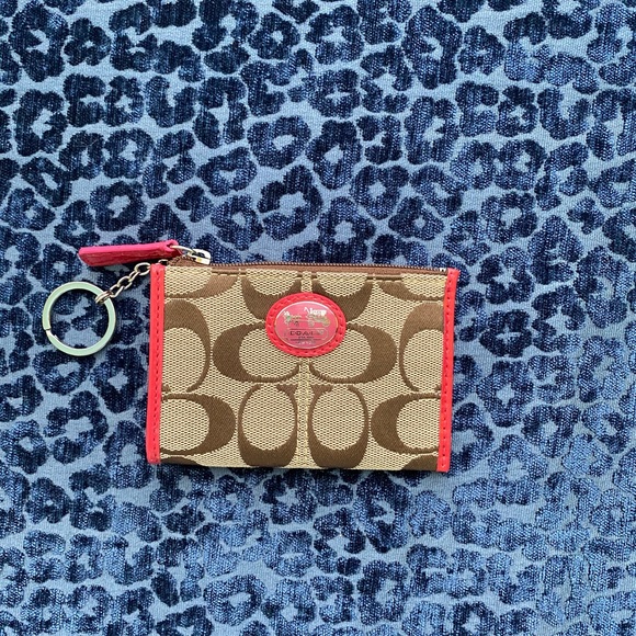 Coach wallet. - Picture 1 of 2